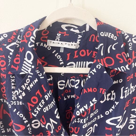 Trina Turk Navy Graphic Print Women Top Shirt size M „I love You” collection - Picture 2 of 8
